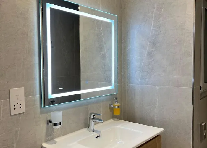 Bay Seafront Apartament