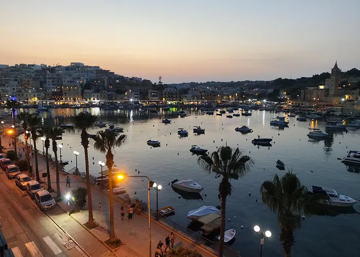 Bay Seafront Апартаменты